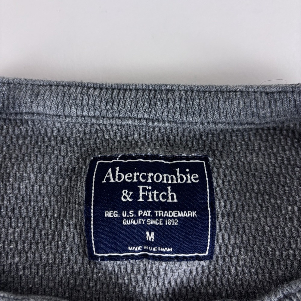 Abercrombie & Fitch Long Sleeve  Knit Henley Men's Sz‎ Medium Gray Cotton - Picture 5 of 10